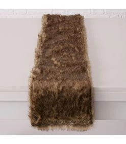 Chemin De Table Fourrure Synthétique Marron - 120x20cm -Produits Menagers Boutique chemin de table fourrure synthetique marron 120x20cm 4