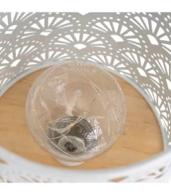 Lampe à Poser à Piles En Métal Blanc Ajouré 13x13x20cm -Produits Menagers Boutique lampe a poser a piles en metal blanc ajoure 13x13x20cm 3