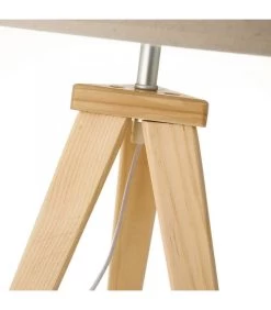 Lampe à Poser Trépied En Bois Et Abat-jour Beige - H69.5m -Produits Menagers Boutique lampe a poser trepied en bois et abat jour beige h695m 3