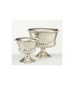 Set De 2 Cache-pots Classiques Vasques Aluminium Argenté -Produits Menagers Boutique set de 2 cache pots classiques vasques aluminium argente 1