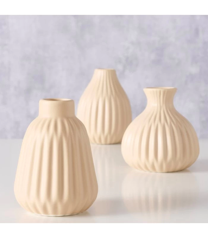 Set De 3 Petits Vases Design En Porcelaine Beige 5 Set De 3 Petits Vases Design En Porcelaine Beige – Image 3