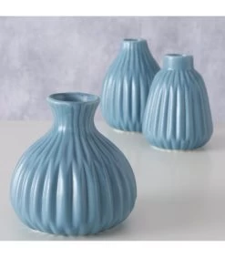 Set De 3 Petits Vases Design En Porcelaine Bleue -Produits Menagers Boutique set de 3 petits vases design en porcelaine bleue 2