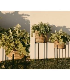 Support Pot Plante En Rotin Synthétique Et Métal Noir - 30x77cm -Produits Menagers Boutique support pot plante en rotin synthetique et metal noir 30x77cm 2