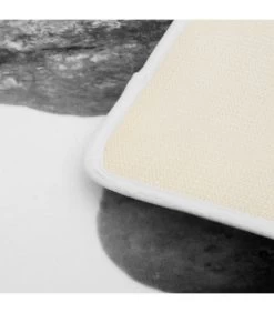 Tapis De Bain Microfibre Blanc Et Gris Galets - 45x70cm -Produits Menagers Boutique tapis de bain microfibre blanc et gris galets 45x70cm 2