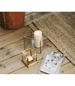 Terrarium Carré En Laiton Et Verre - 12x12x12cm -Produits Menagers Boutique terrarium carre en laiton et verre 12x12x12cm 2